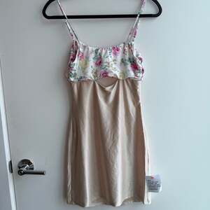 ASOS DESIGN Floral Print Cut-Out Mini Dress Size 0